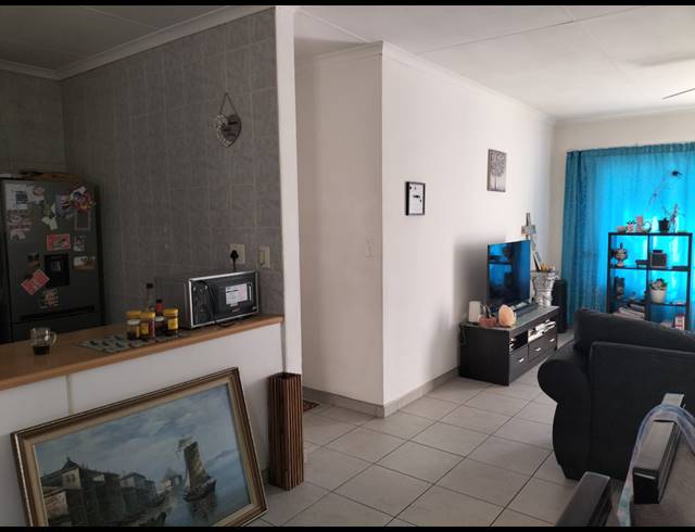 2 BEDROOM TOWNHOUSE FOR SALE IN EDEN GLEN